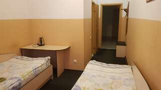 Гостиница Гостиничный комплекс Слайс Ярославль 2-х местный номер-8